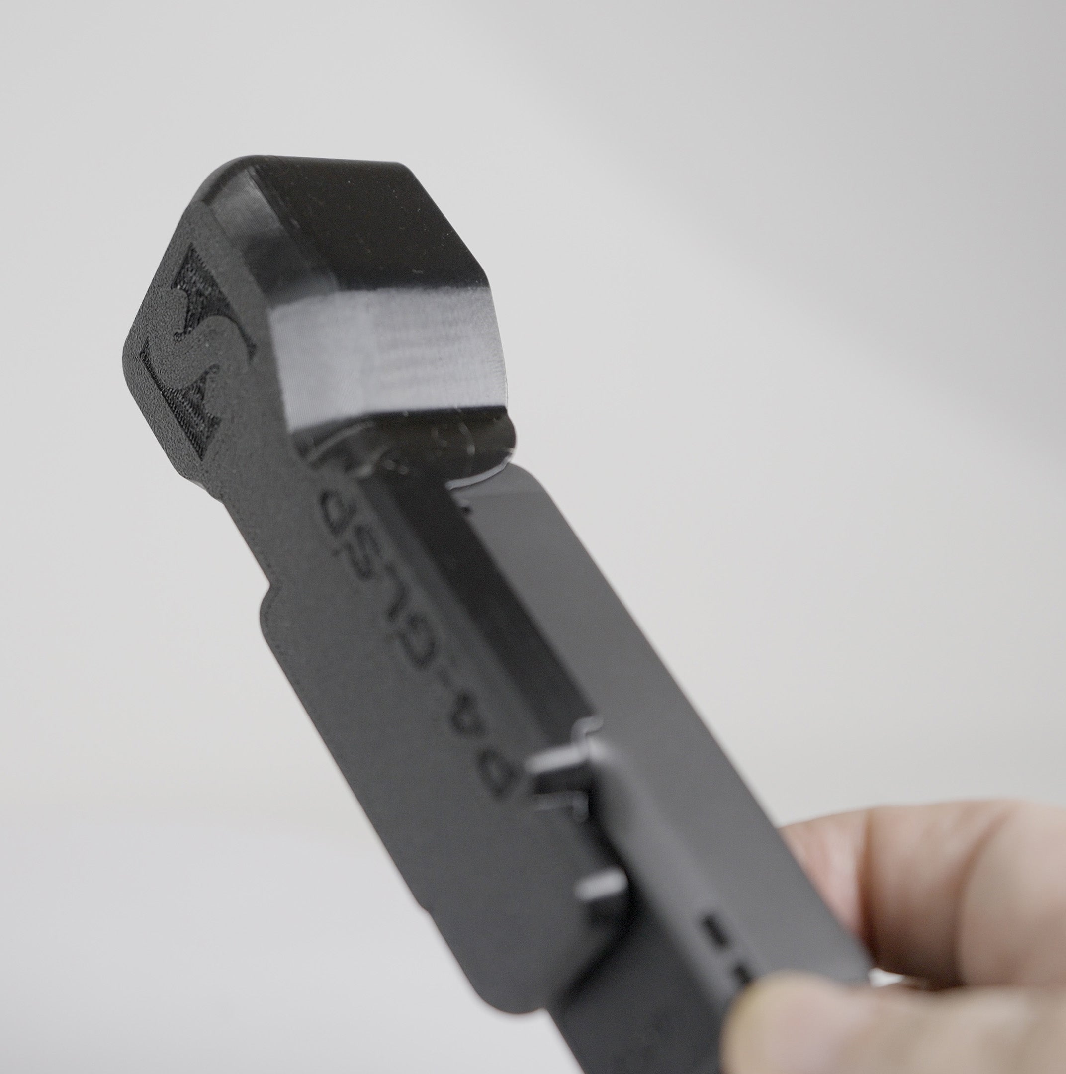 DJI Pocket 4 Gimbal Lock & Screen Protector - UK